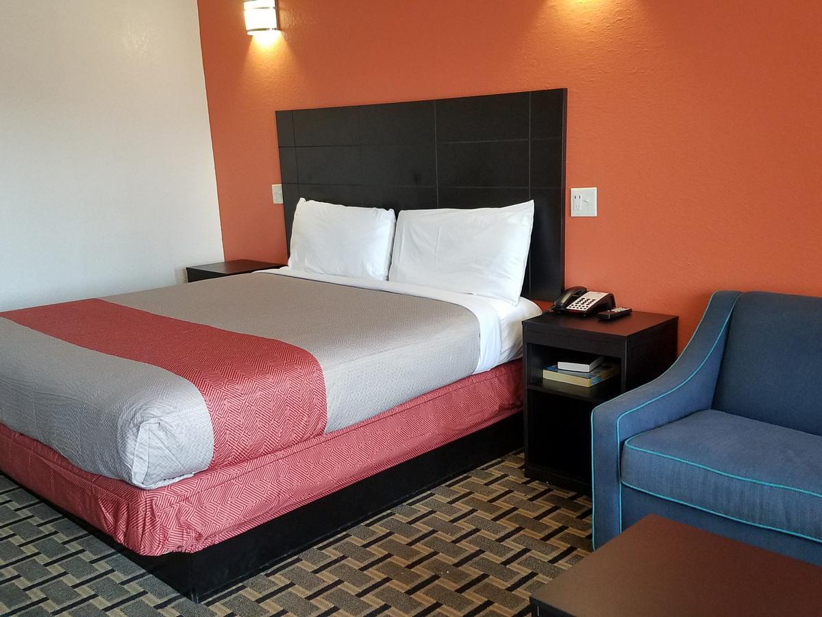 6-houston, Tx - Brookhollow 2*