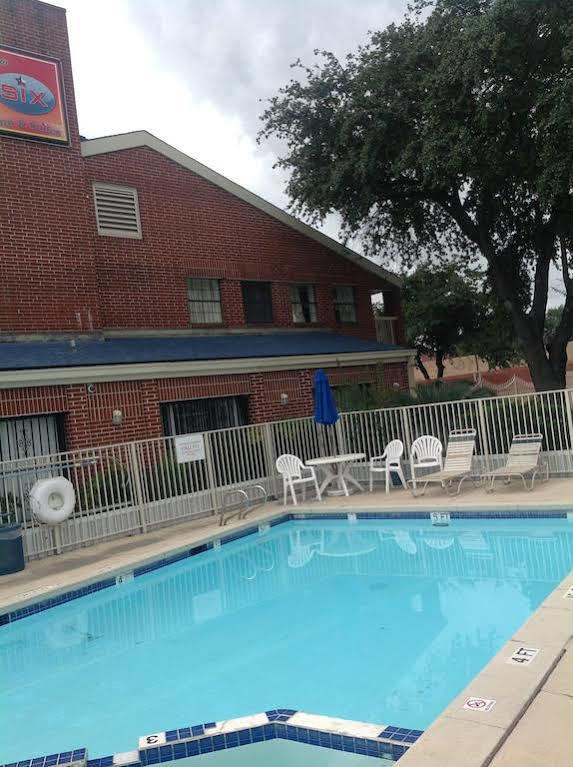 6-houston, Tx - Brookhollow 2* Houston